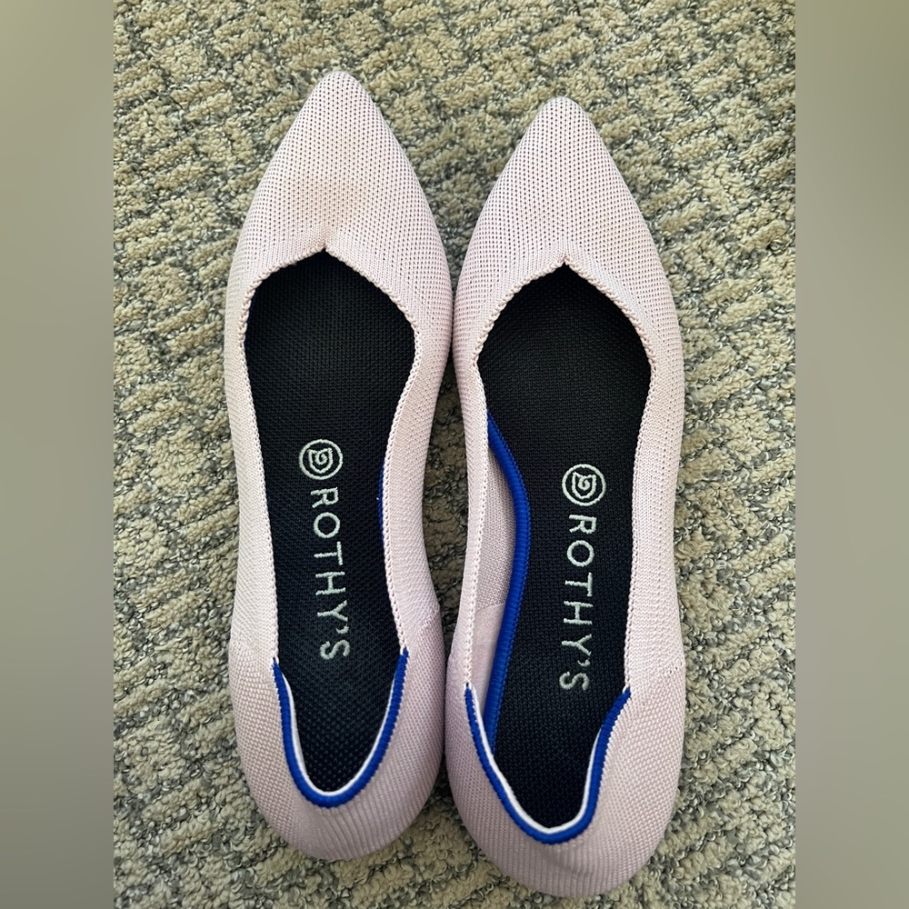 Rothy’s The Point in soft pink